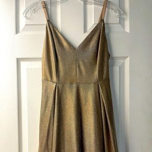 Beautiful Lulus dress size medium. Worn once then dry cleaned.